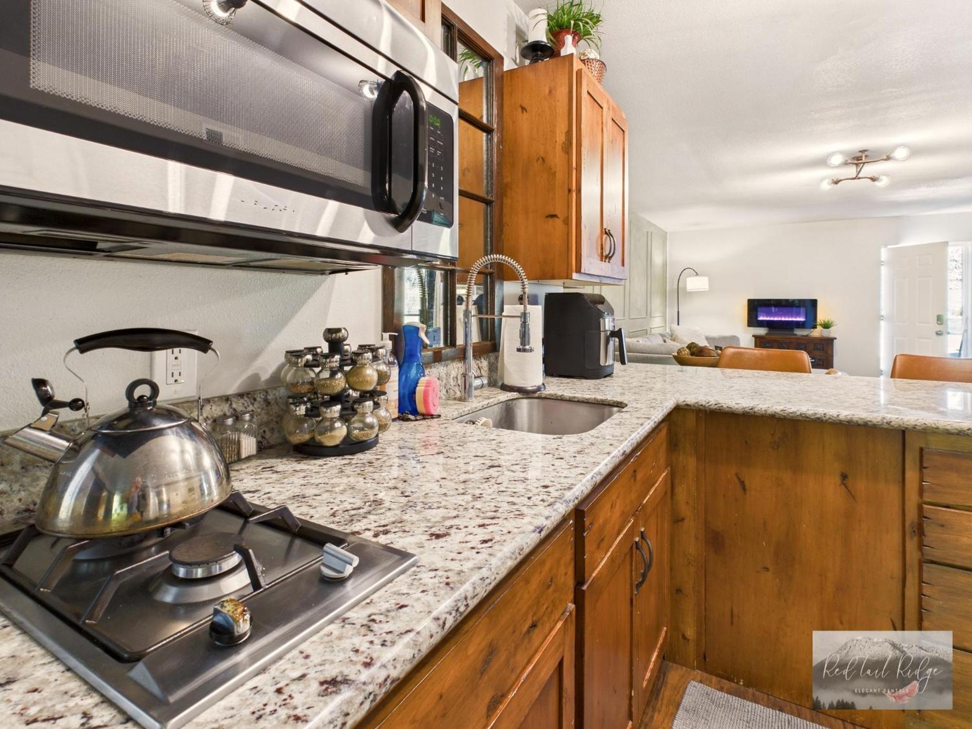 Beautiful Country Apartment, Ac, Pickleball, Billiards, Playground, Gardens Philomath Екстериор снимка